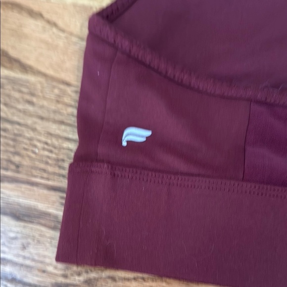 Women's Burgundy Sports Bra fabletics sz medium - Picture 3 of 3